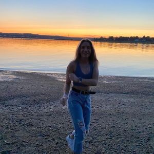 Meet your Posher, Samantha